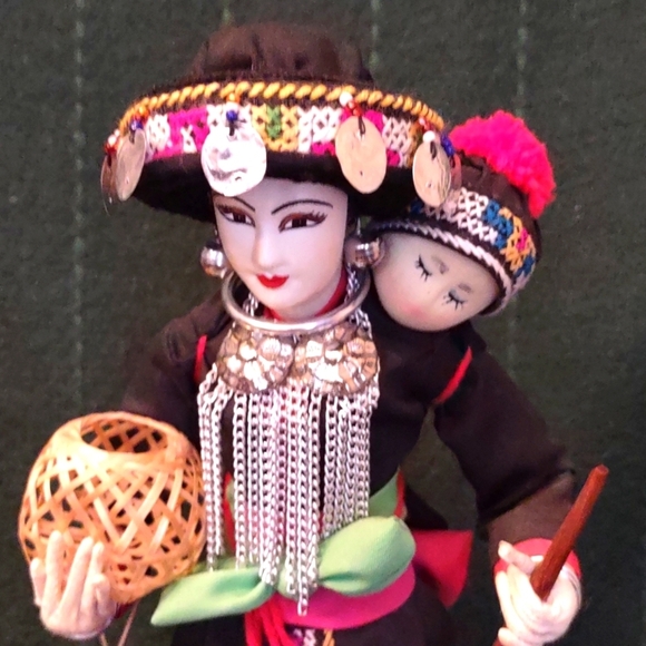 Handmade Doll Mother and Baby Made in Thailand - Picture 2 of 8